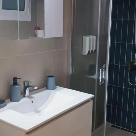 Agias Sofia's Cozy 2 Daire Selanik
