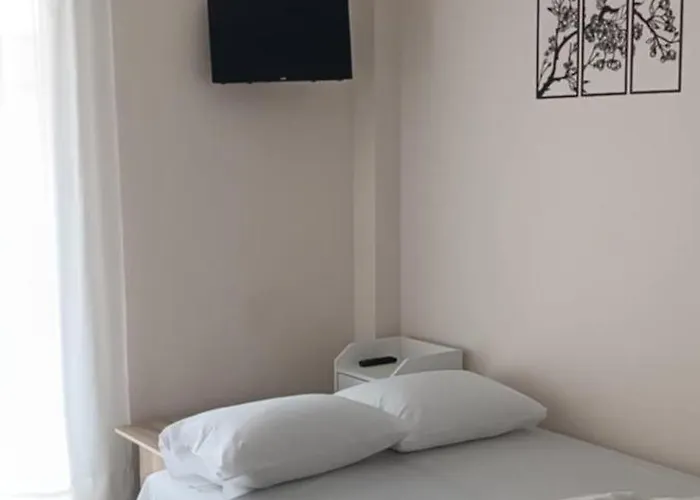Agias Sofia's Cozy 2 *